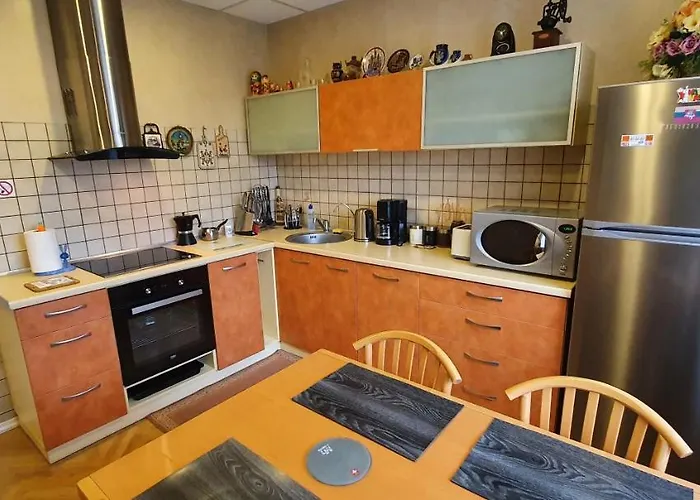 Savas 2 In And Parking Appartement