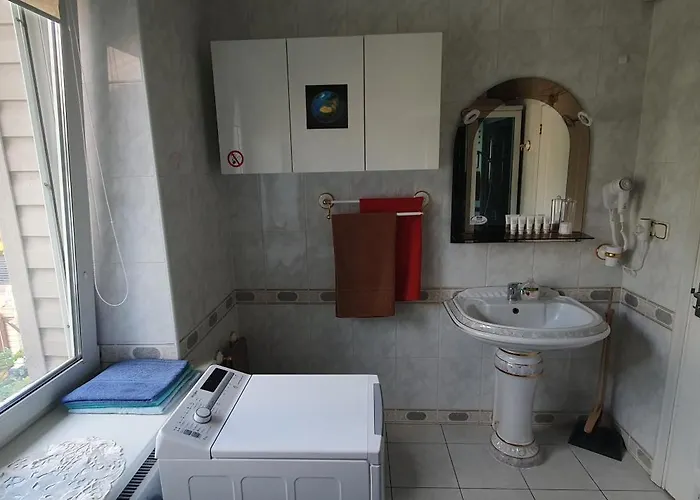 Savas 2 In And Parking