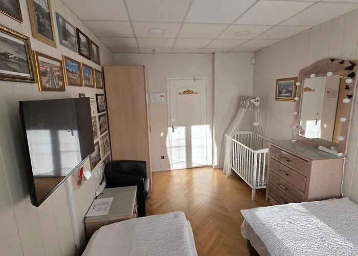 Butas Savas 2 In And Parking Kaunas